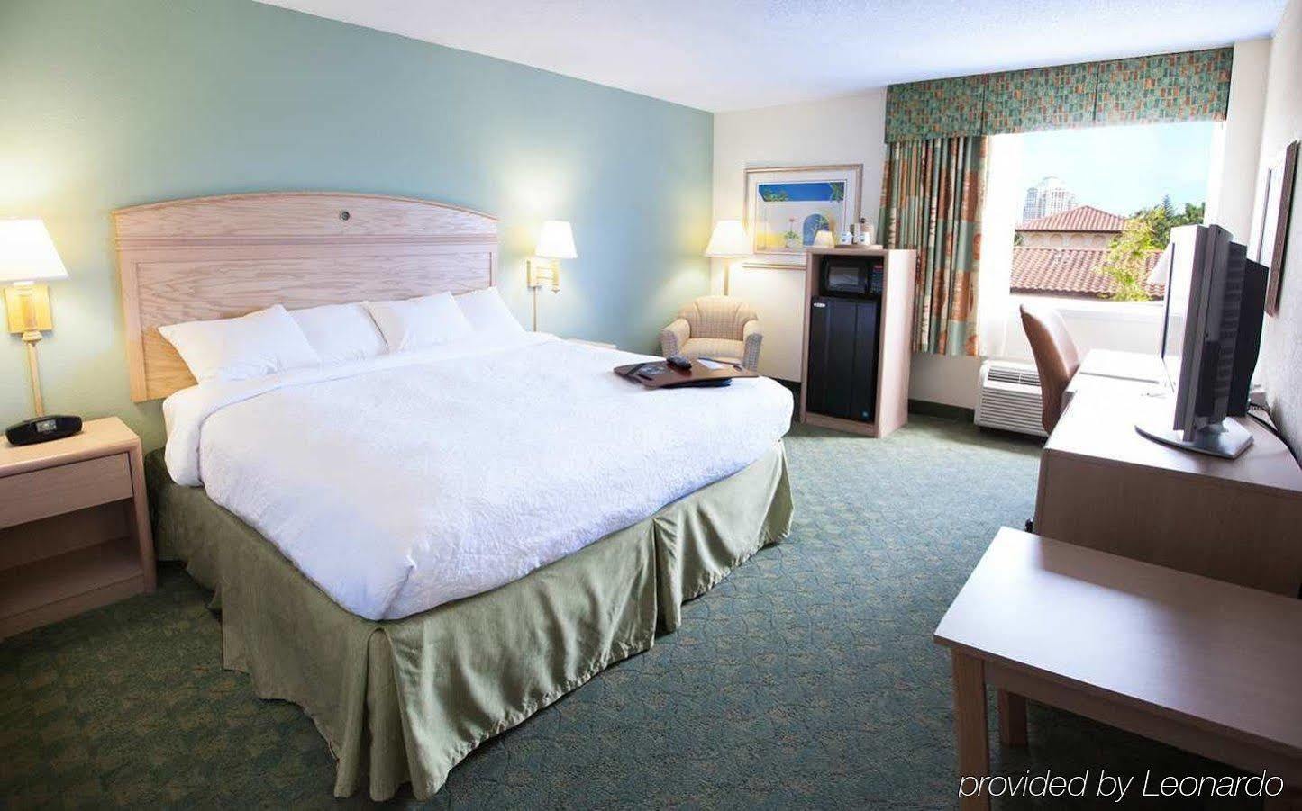 Hampton Inn Miami-Coconut Grove/Coral Gables Dış mekan fotoğraf